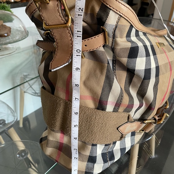 Burberry tote - Picture 12 of 13